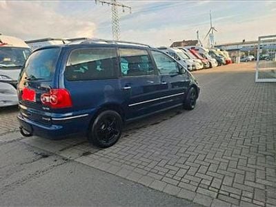 Second-hand VW Sharan 140 CP (102 kW) 2006 Albastru Monovolum