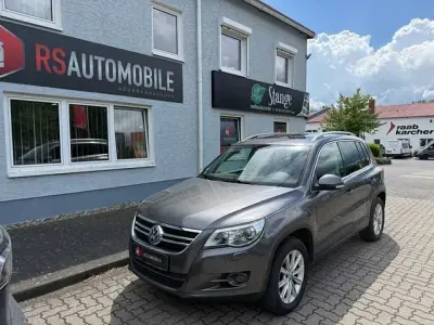 Gebraucht VW Tiguan Team 170 PS (125 kW) 2011 Grau SUV
