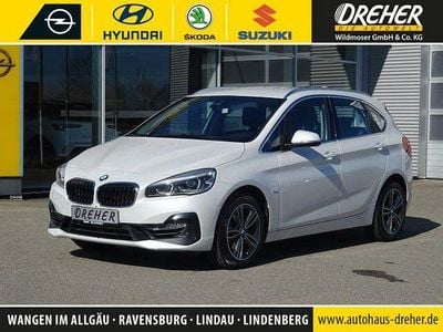 Gebraucht BMW 220 Sport Line 192 PS (141 kW) 2018 Mineralweiss metallic Kombi