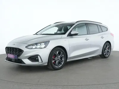 Gebraucht Ford Focus ST-Line 125 PS (91 kW) 2021 Polarsilber Kombi