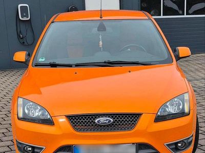 Usata Ford Focus ST 225 CV (165 kW) 2007 Arancione Berlina