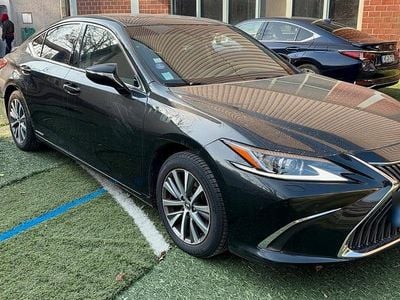 Gebraucht Lexus ES300H 178 PS (130 kW) 2021 Schwarz Limousine