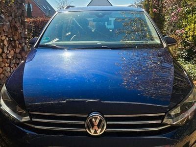 Gebraucht VW Touran Comfortline 150 PS (110 kW) 2017 Blau Van / Kleinbus