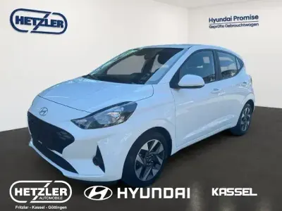 Gebraucht Hyundai i10 Trend 63 PS (46 kW) 2025 Weiß Kleinwagen