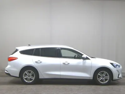 Gebraucht Ford Focus Cool & Connect 150 PS (110 kW) 2021 Weiss Kombi