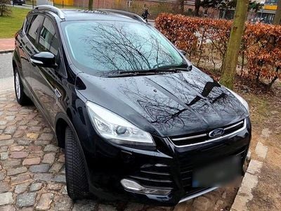 Second-hand Ford Kuga Titanium 150 CP (110 kW) 2015 Negru SUV
