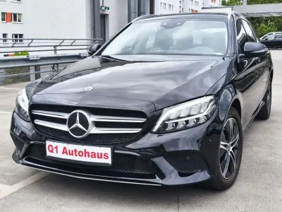 Gebraucht Mercedes C220 Avantgarde 194 PS (142 kW) 2020 Schwarz  unilack Kombi