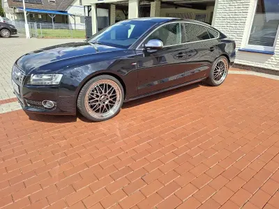 Gebraucht Audi A5 Sportback Sport 179 PS (131 kW) 2010 Schwarz Kleinwagen