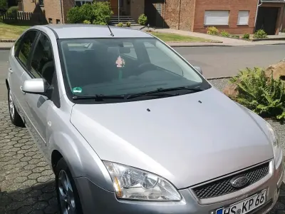 Gebraucht Ford Focus 80 PS (58 kW) 2007 Silber Kleinwagen