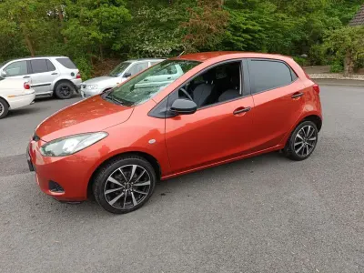 Brugt Mazda 2 Active 75 HK (55 kW) 2010 Orange Hatchback