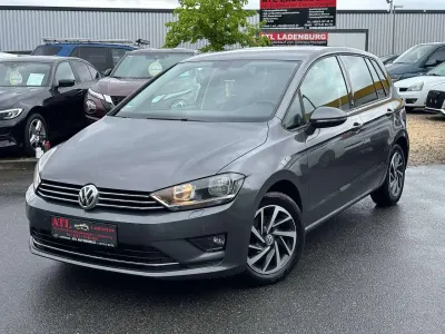 Gebraucht VW Golf Sound 125 PS (91 kW) 2021 Indiumgrau metallic Van / Kleinbus