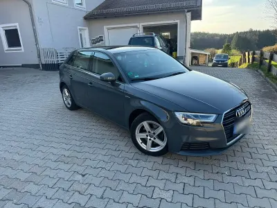 Gebraucht Audi A3 150 PS (110 kW) 2018 Grau Limousine