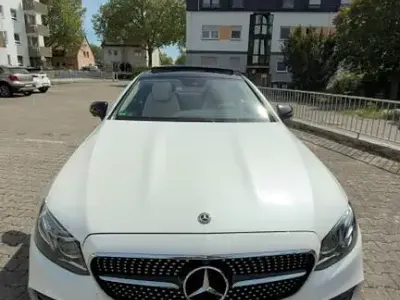 Gebraucht Mercedes E300 AMG line 245 PS (180 kW) 2017 Weiß Coupé