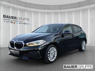 Schwarz Gebraucht 2022 BMW 118 Advantage Kleinwagen | 19.830 € (Fairer Preis)