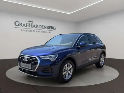 Gebraucht Audi Q3 Business 190 PS (139 kW) 2024 Blau SUV