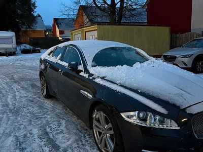 Gebraucht Jaguar XJ 288 PS (211 kW) 2015 Andere farben Limousine