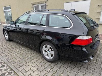 Gebraucht BMW 520 163 PS (119 kW) 2009 Schwarz Kombi