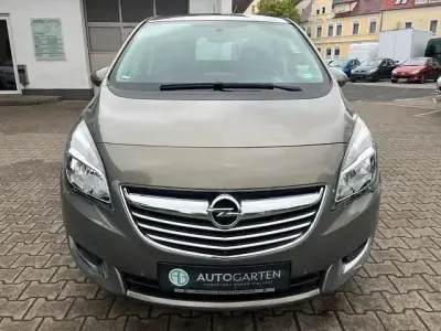 Begagnad Opel Meriva Innovation 120 HK (88 kW) 2015 Grå Minibuss