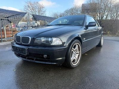 Gebraucht BMW 318 Cabriolet Sport Line 143 PS (105 kW) 2002 Schwarz Cabrio