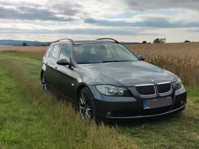 Gebraucht BMW 325 218 PS (160 kW) 2008 Grau Kombi