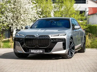 Gebraucht BMW 740 M Sport 299 PS (219 kW) 2026 Grau Limousine