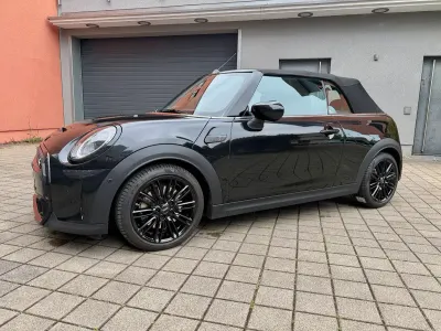 Gebraucht Mini Cooper S Cabriolet Premium Plus 178 PS (130 kW) 2023 Schwarz Cabrio