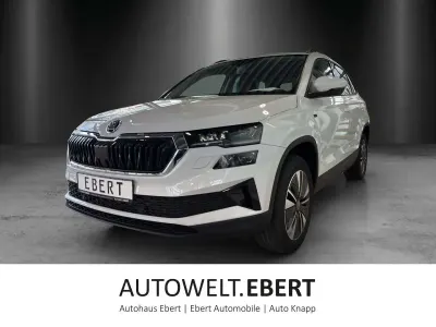 Neu Skoda Karoq Tour 150 PS (110 kW) 2026 Moonweiß perleffekt SUV