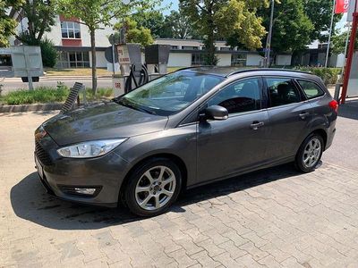 Grau Gebraucht 2016 Ford Focus Limousine | 5.500 € (Guter Preis)