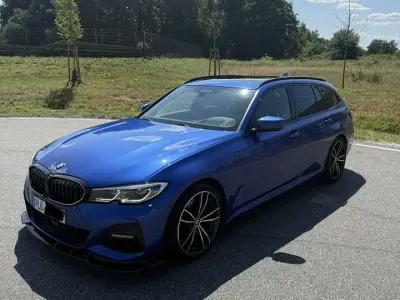 Gebraucht BMW 330 M Sport 265 PS (194 kW) 2020 Blau Kombi