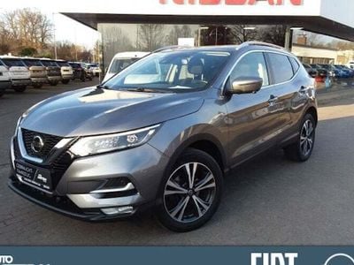 Grau Gebraucht 2020 Nissan Qashqai N-Connecta SUV | 18.990 € (Etwas zu teuer)