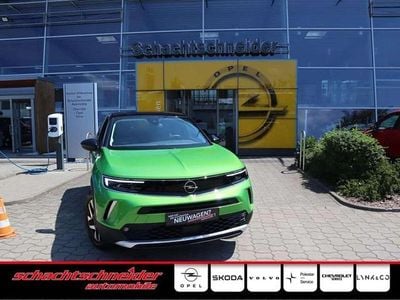 Usado Opel Mokka Elegance 131 HP (96 kW) 2023 Verde SUV