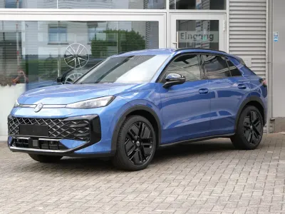 Neu VW T-Roc R-line 150 PS (110 kW) 2026 Blau SUV