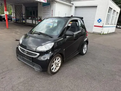 Gebraucht Smart ForTwo Cabrio 71 PS (52 kW) 2014 Schwarz Cabrio