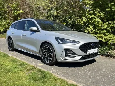 Usata Ford Focus ST-Line X 116 CV (85 kW) 2025 Argento Berlina