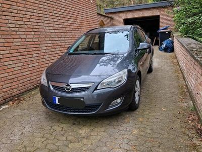 gebraucht Opel Astra Sports Tourer 1.4 T Design Edition 88k...