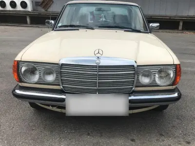 Gebraucht Mercedes 200 109 PS (80 kW) 1982 Andere farben Limousine
