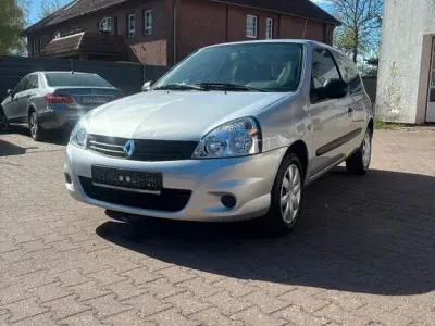 Usata Renault Clio II Campus 75 CV (55 kW) 2011 Argento Utilitaria