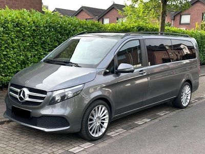 Usata Mercedes V250 190 CV (139 kW) 2022 Argento Monovolume