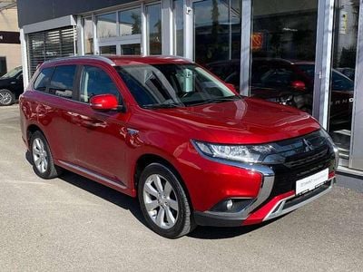 Gebraucht Mitsubishi Outlander P-HEV Diamant Edition 224 PS (164 kW) 2019 Dynamikrot SUV