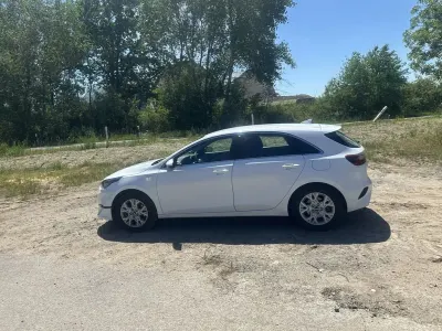 Usado Kia Ceed Vision 140 CV (102 kW) 2024 Blanco Utilitario
