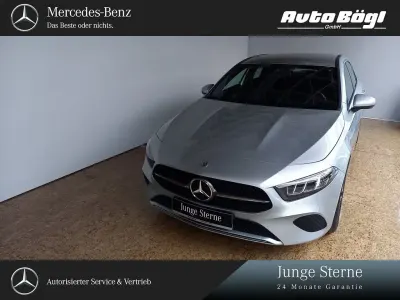 Gebraucht Mercedes A180 Advanced 136 PS (100 kW) 2024 Lack hightechsilber (metallic) Limousine