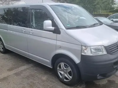 Gebraucht VW Caravelle 131 PS (96 kW) 2008 Silber Van