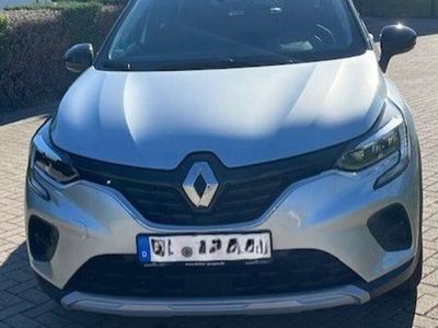 gebraucht Renault Captur Spritziges Stadtauto-TCe Mild Hybrid 140 EVOLUTION