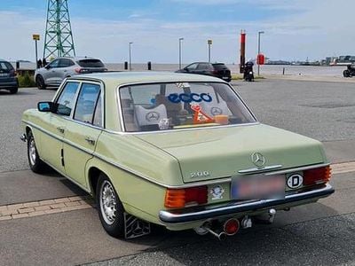 Gebraucht Mercedes W115 95 PS (69 kW) 1974 Grün Limousine