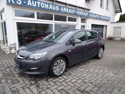 Grau Gebraucht 2013 Opel Astra Active Limousine | 6.400 € (Fairer Preis)