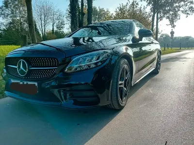 Gebraucht Mercedes C200 AMG line 184 PS (135 kW) 2020 Schwarz Coupé