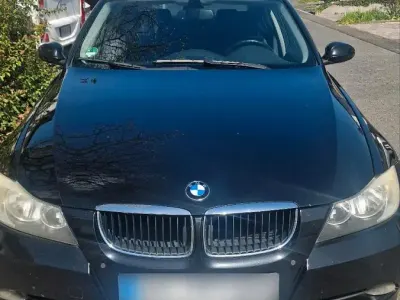 Gebraucht BMW 320 150 PS (110 kW) 2006 Schwarz Limousine
