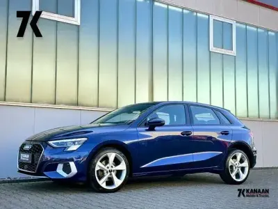 Używany Audi A3 Advanced Plus 150 KM (110 kW) 2023 Niebieski Sedan/Limuzyna