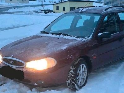 Gebraucht Ford Mondeo 131 PS (96 kW) 1998 Braun Kombi