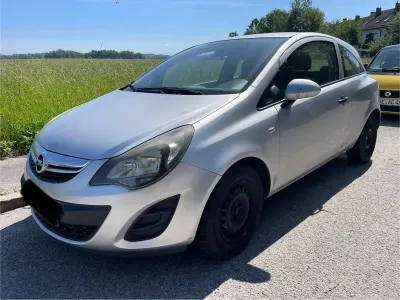 Gebraucht Opel Corsa Selection 75 PS (55 kW) 2014 Silber Kleinwagen